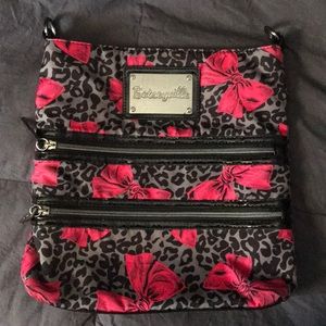 Betseyville betsey Johnson crossbody Bag
